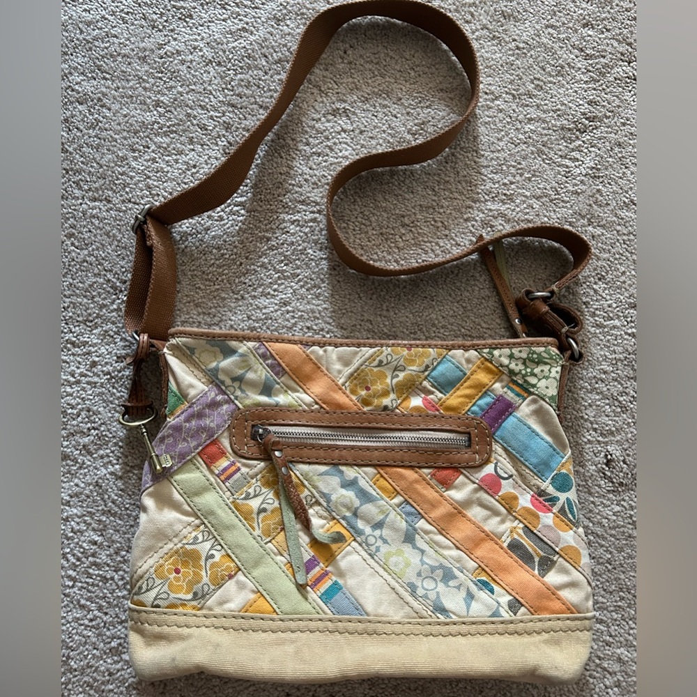 Fossil purse